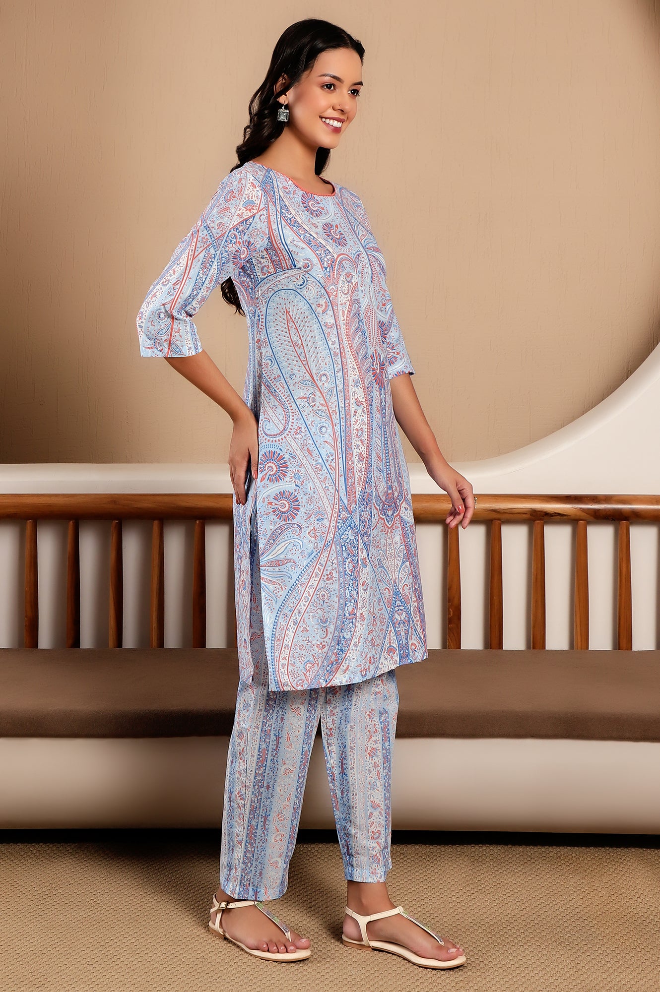 Light Blue Paisley Printed kurta Co-Ord Set - View 6